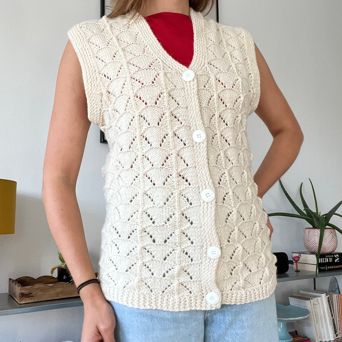 Knitted wool vest-size L