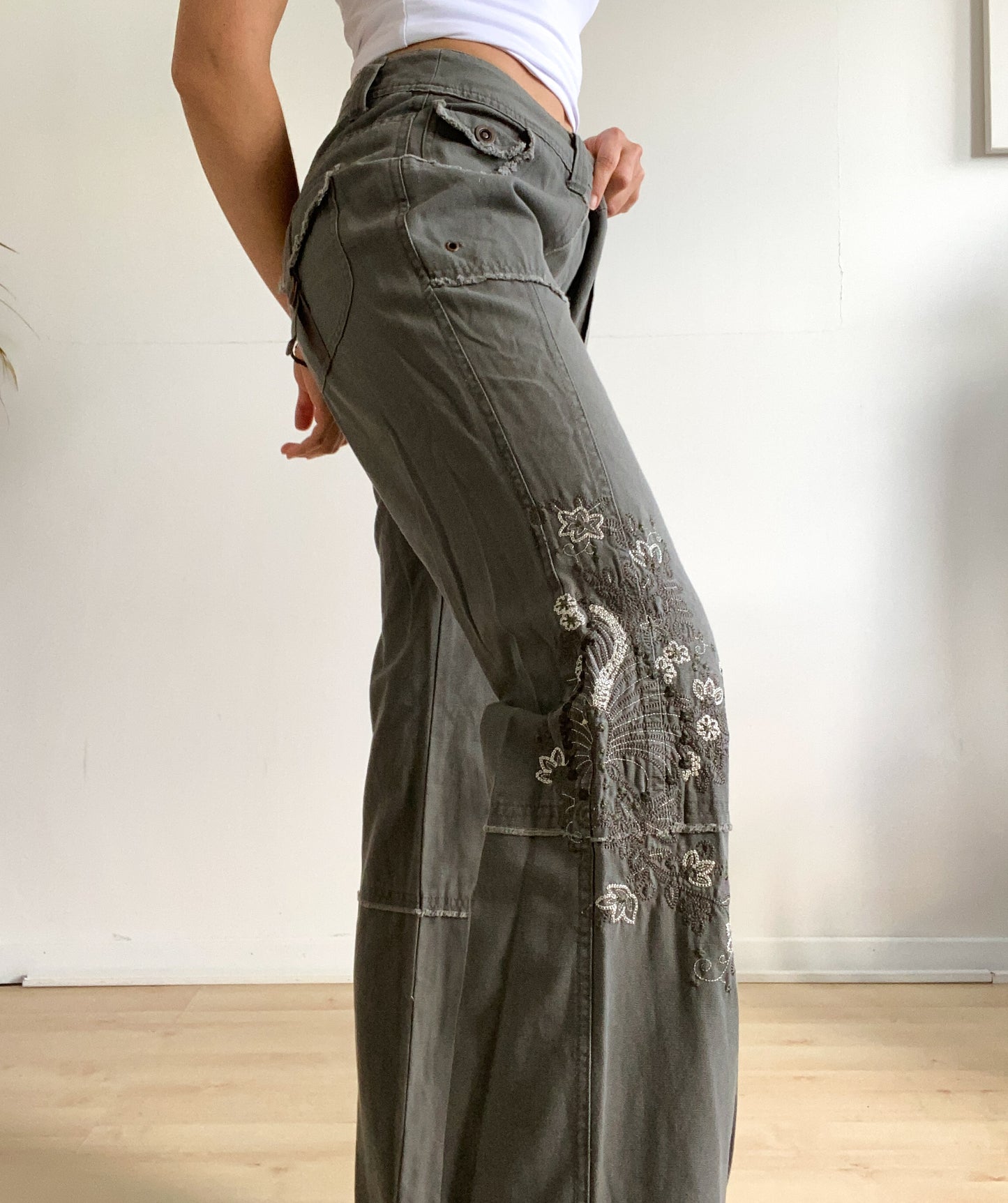 Versatile Utility Cargo Pants