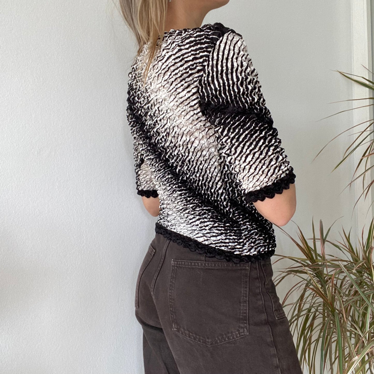 Popcorn top gray and black