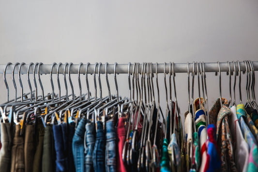 2025 Vintage Fashion Trends: What’s Making a Comeback?