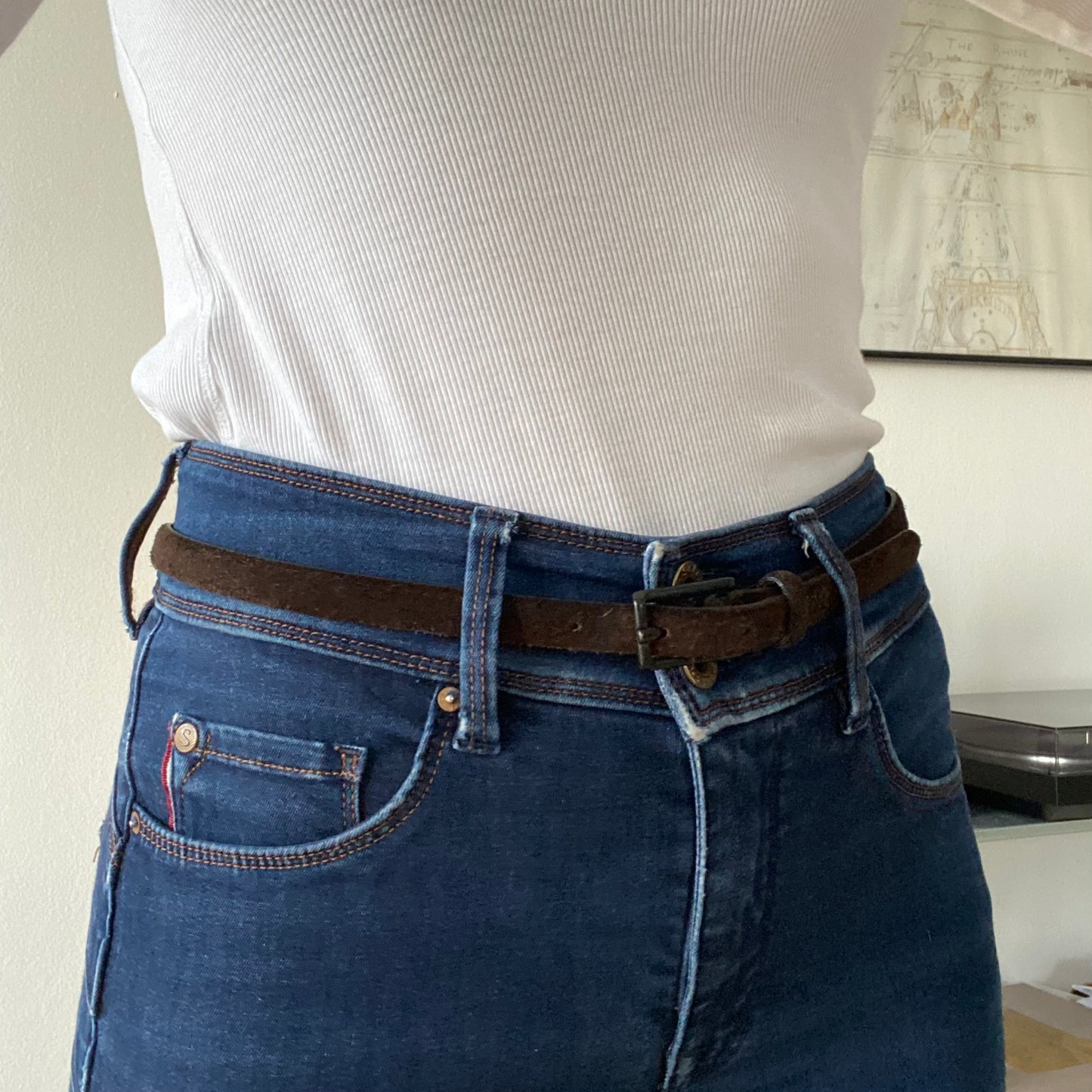 Thin suede leather brown belt 00’s made in Italy