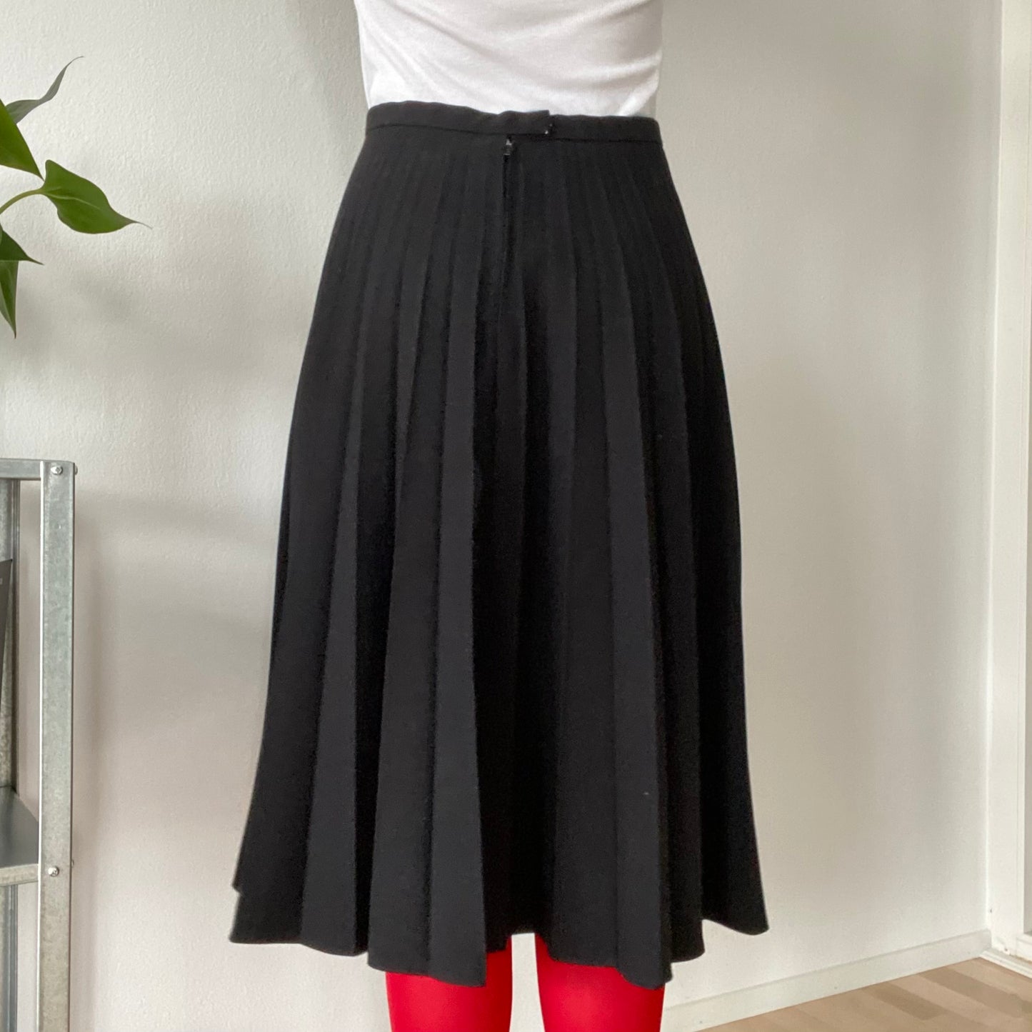 Black Pleated Midi Skirt A-Line High Waist Classic Minimalist