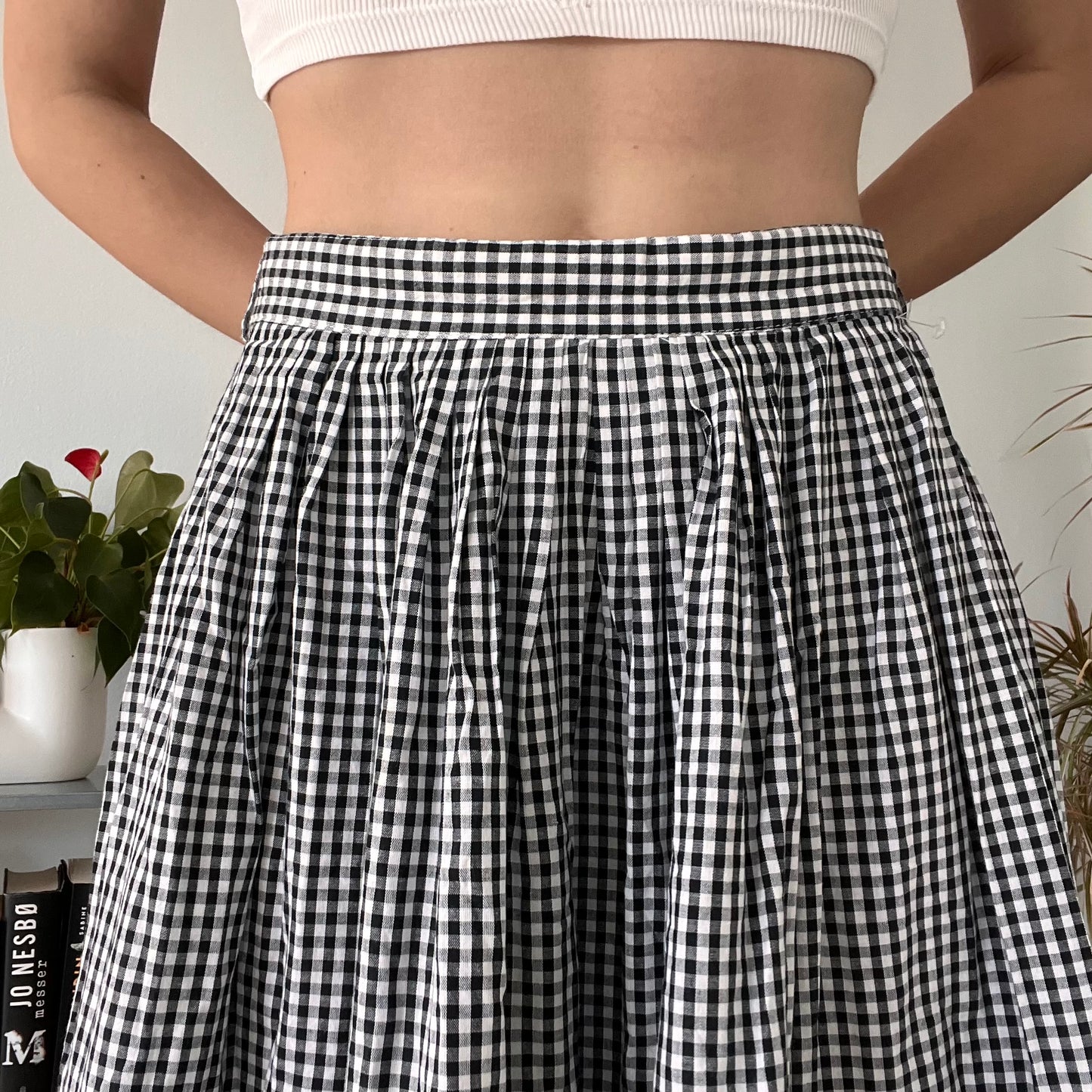 Gingham midi skirt size 40 blue and white