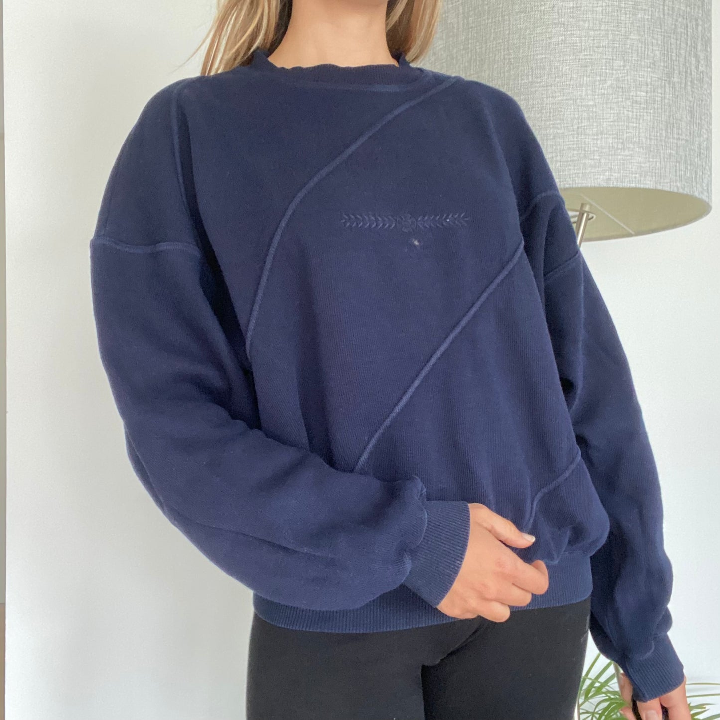 Dark blue pullover