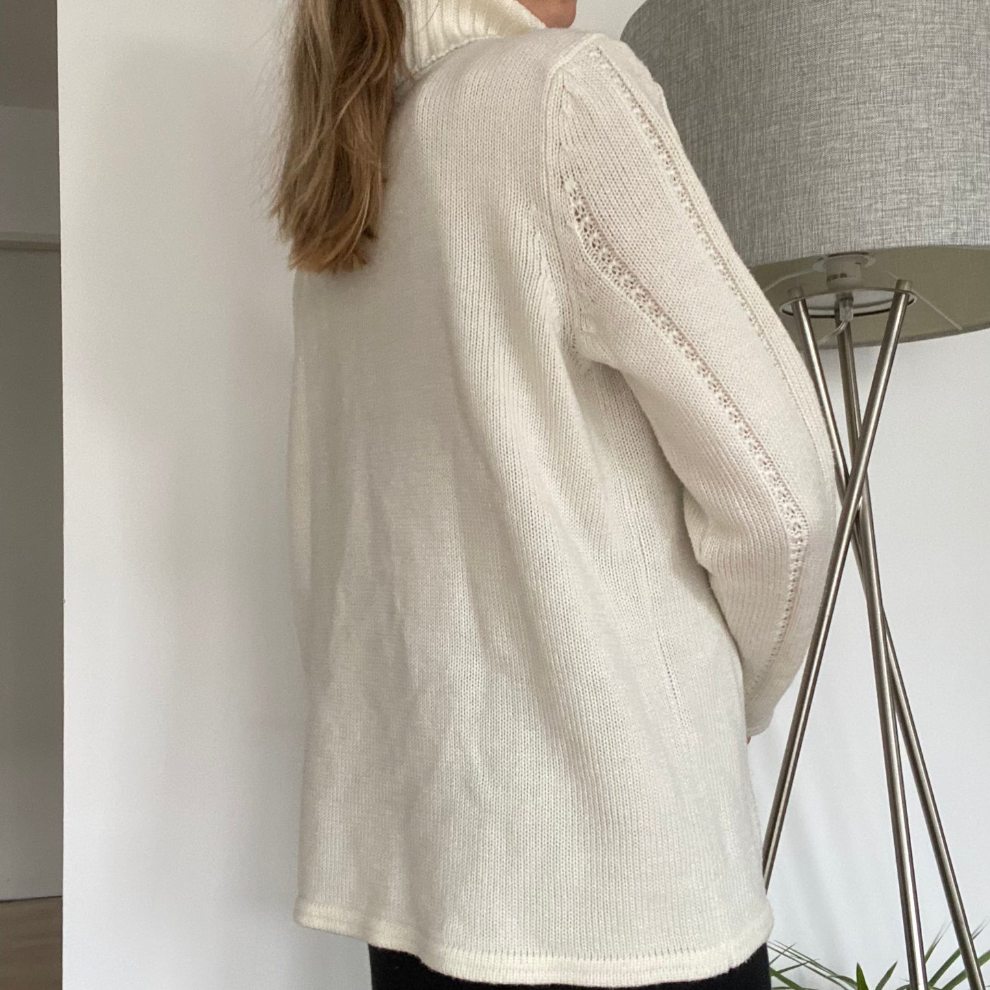 White turtleneck pullover