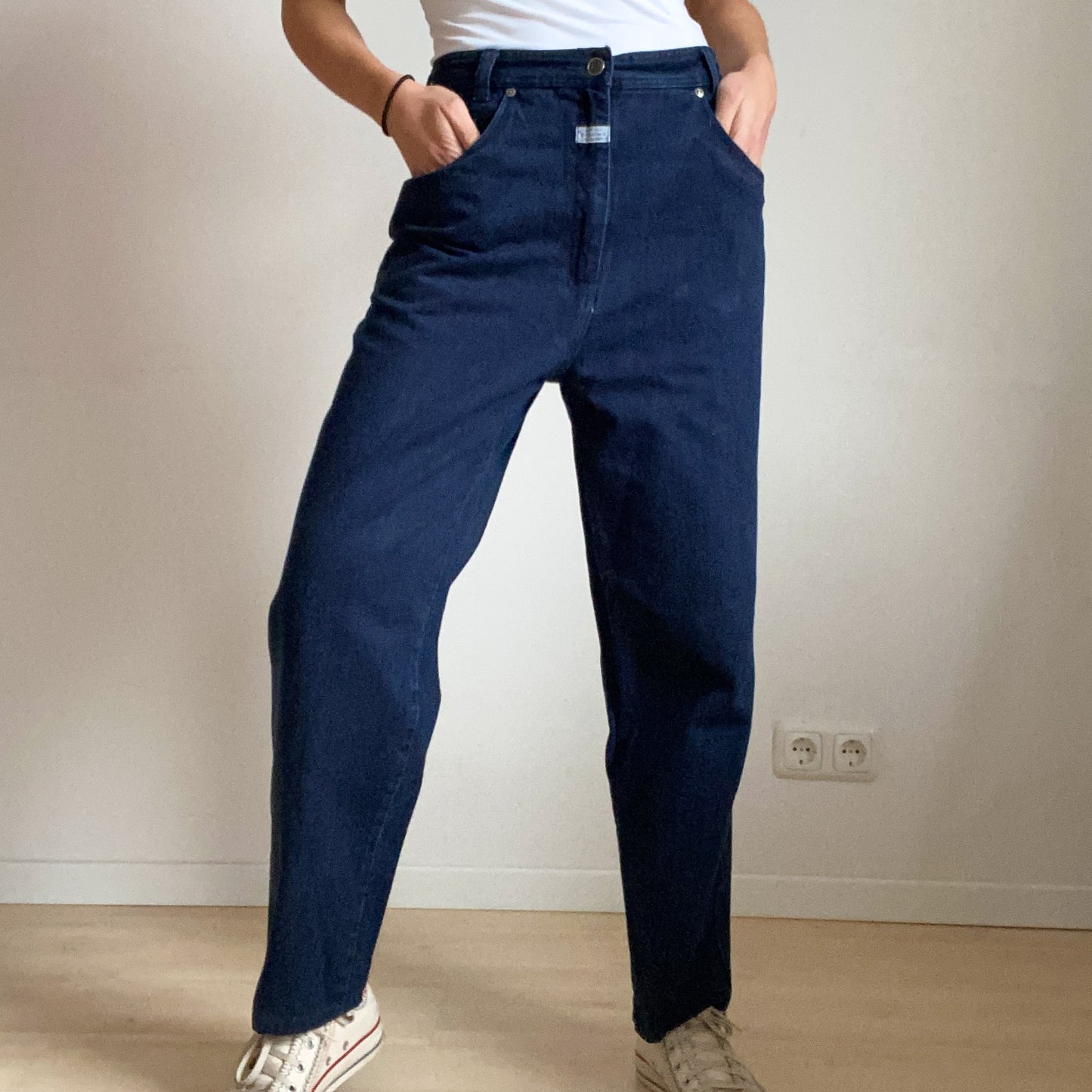 Dark blue trousers