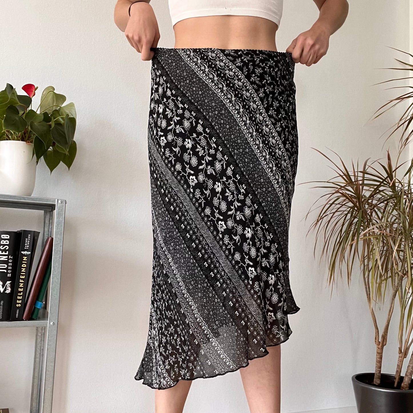 asymmetric skirt size XL