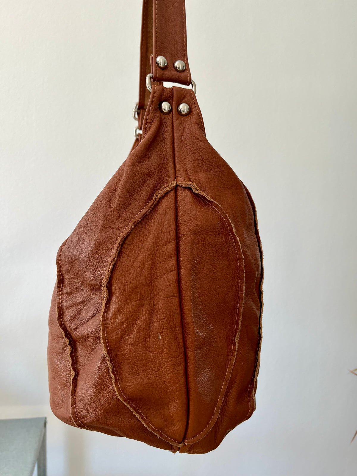 Hobo bucket brown leather bag