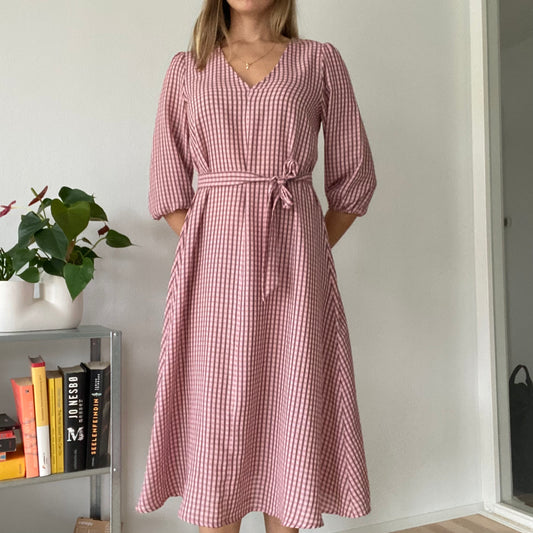 Midi pink picnic dress