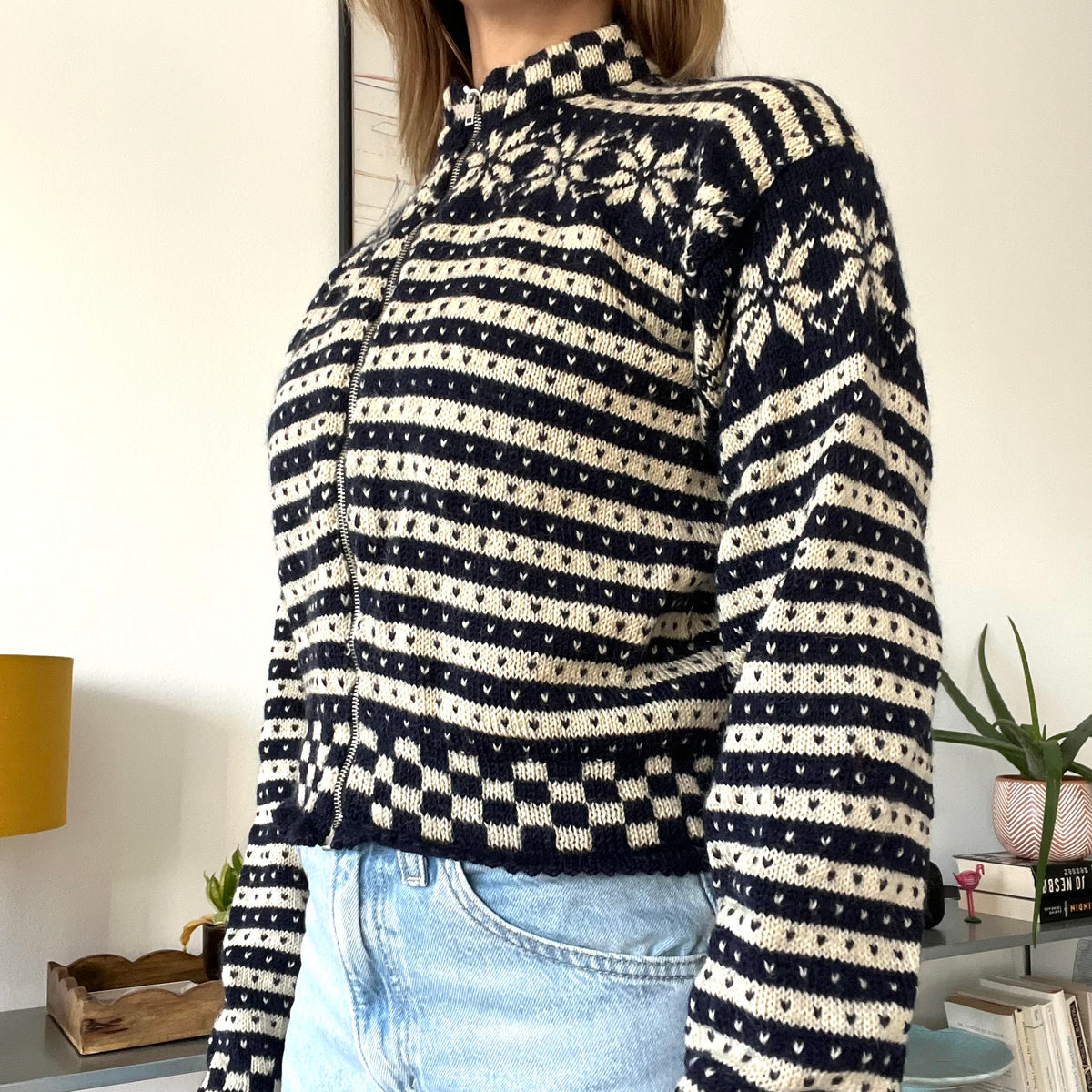 Nordic Zipper pullover-Size M