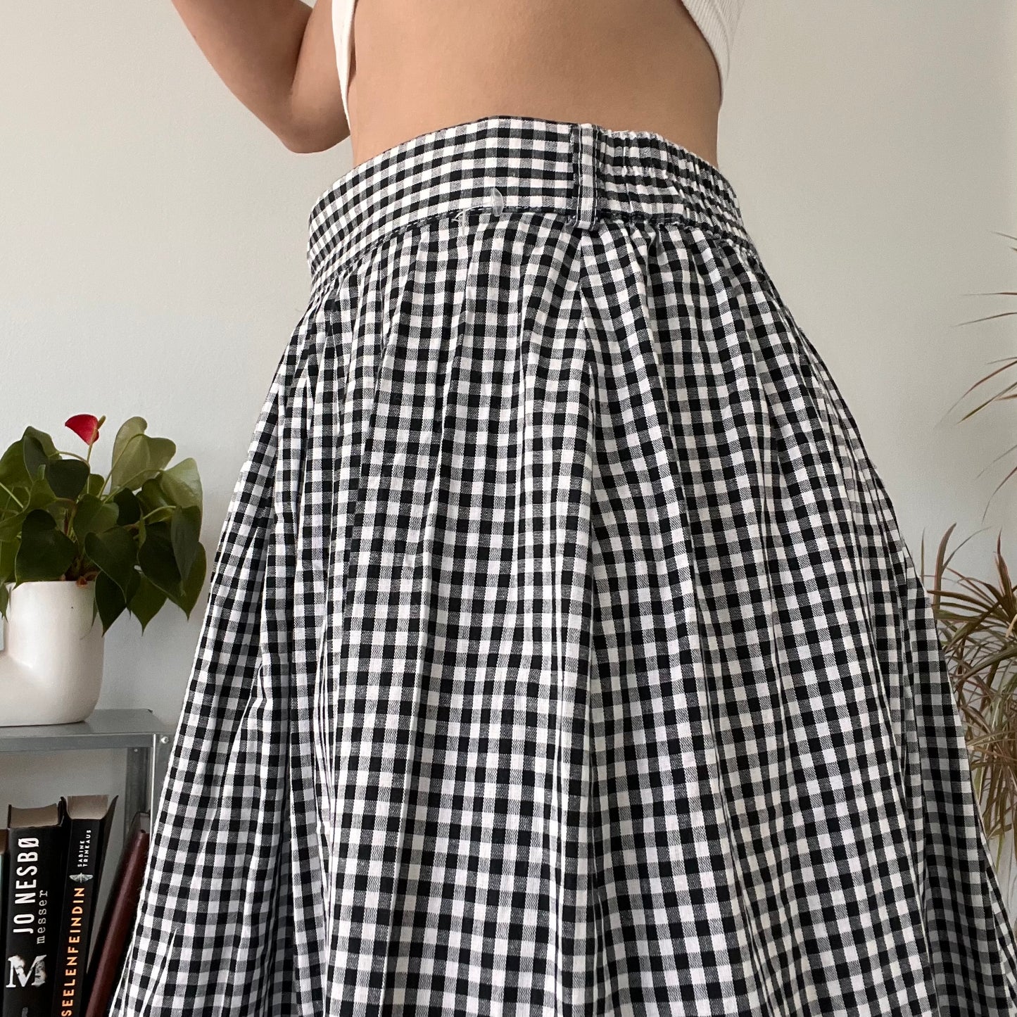 Gingham midi skirt size 40 blue and white