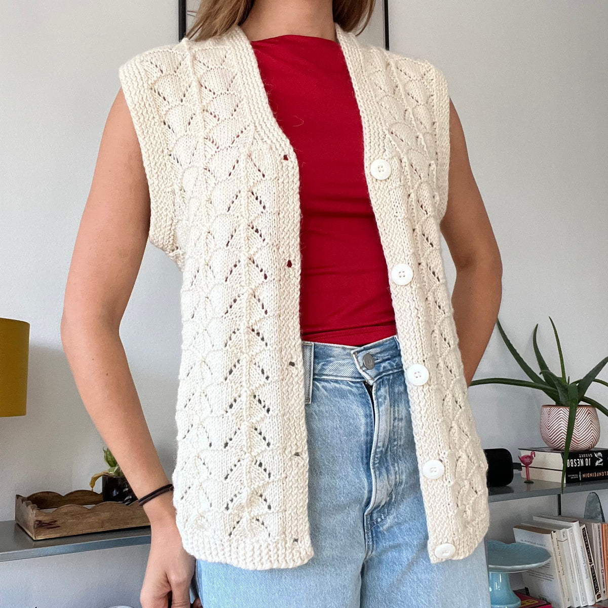 Knitted wool vest-size L