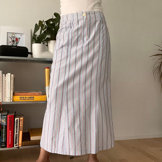 Long skirt