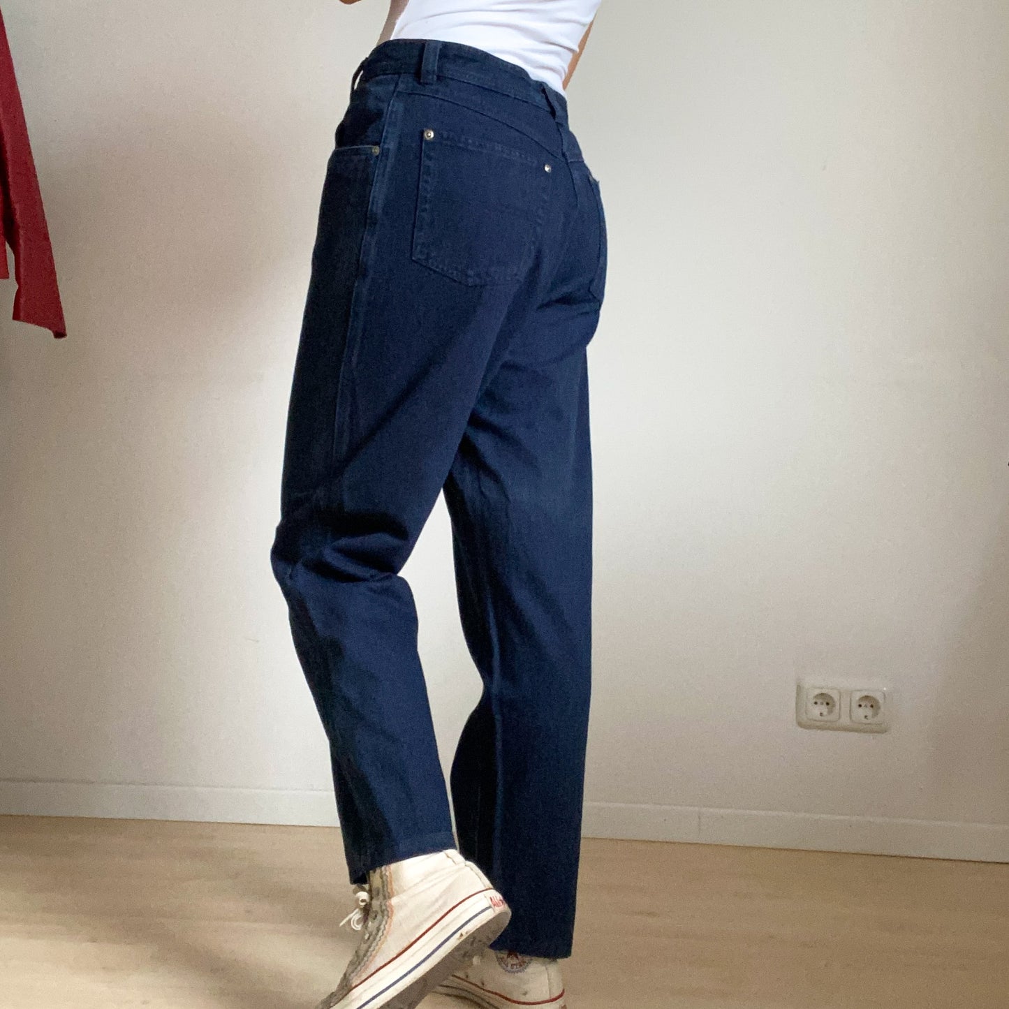 Dark blue trousers