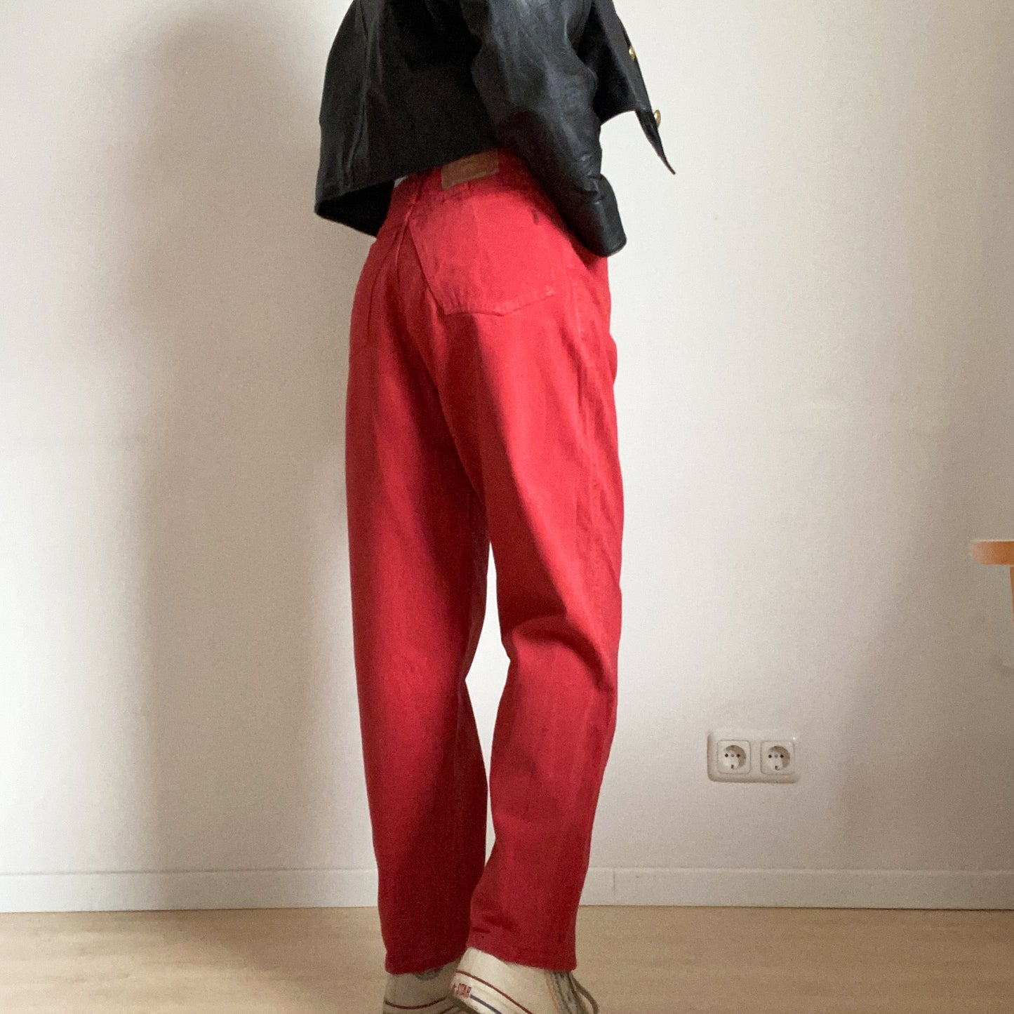 Read high waisted jeans straight leg.