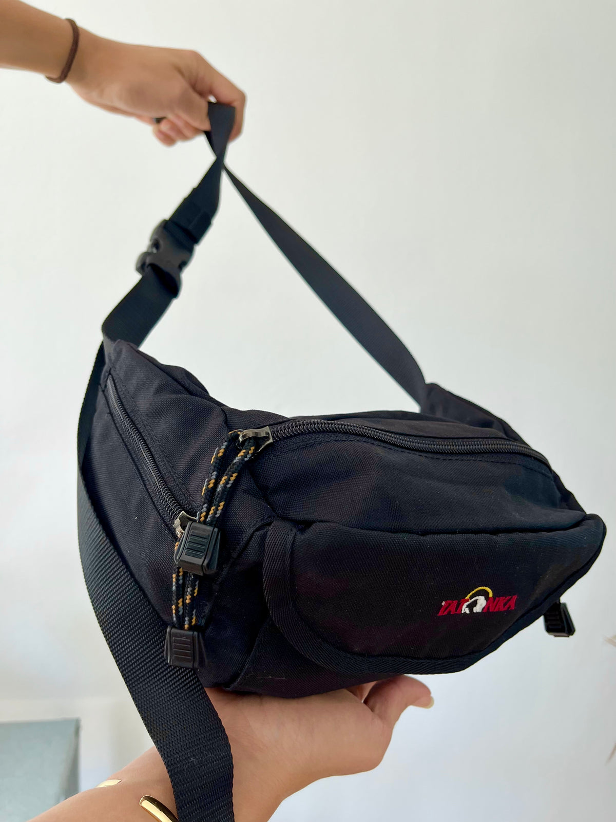 Bumbag black adjustable strap