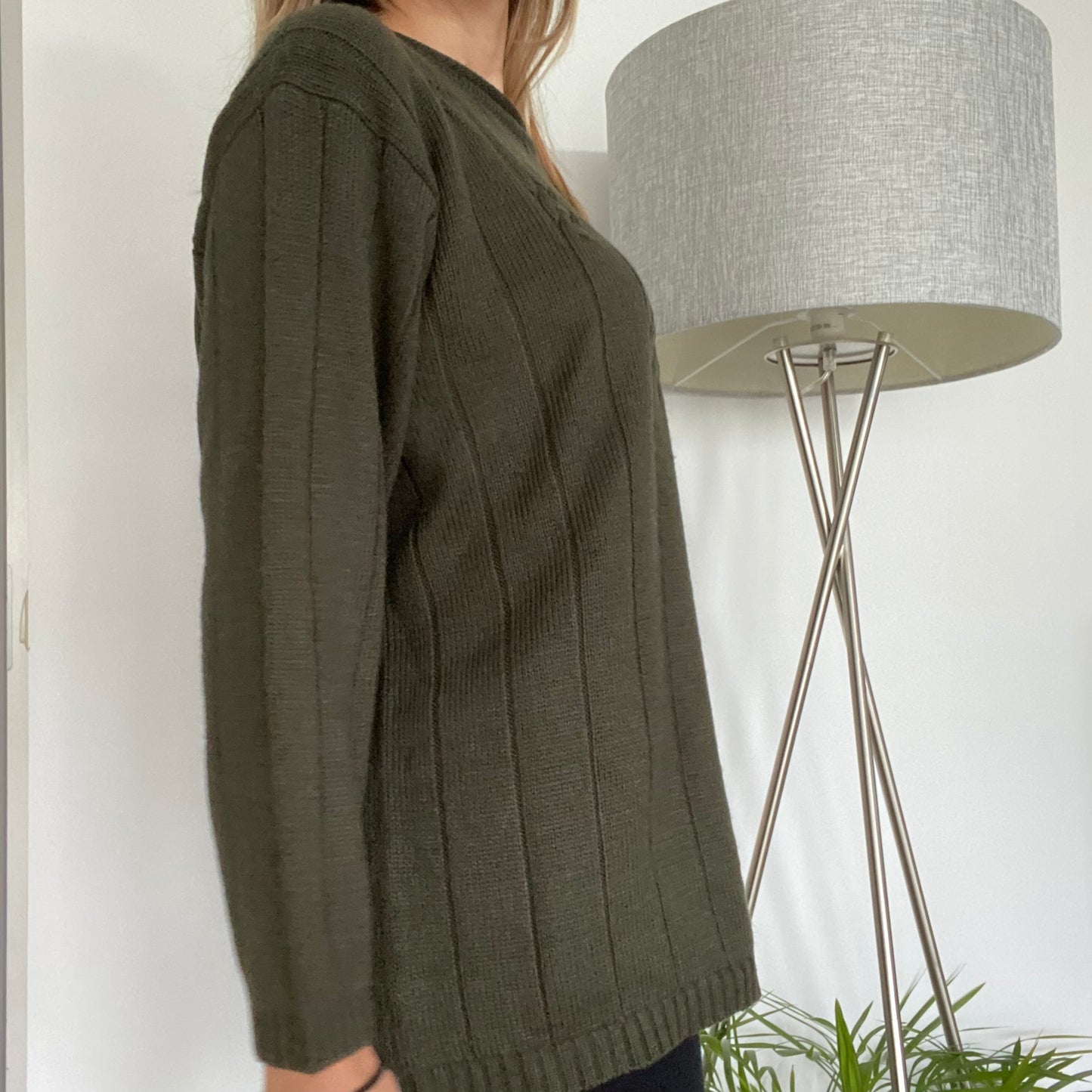 Dark green pullover