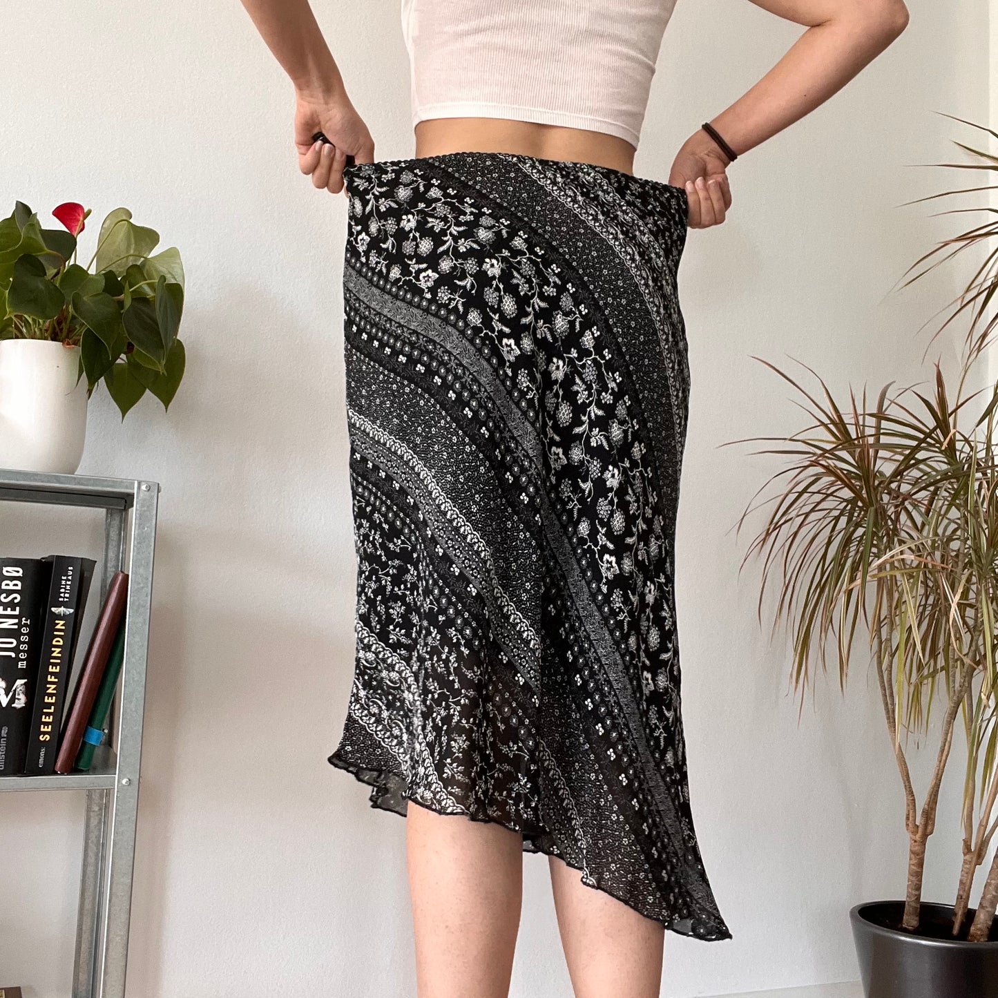 asymmetric skirt size XL