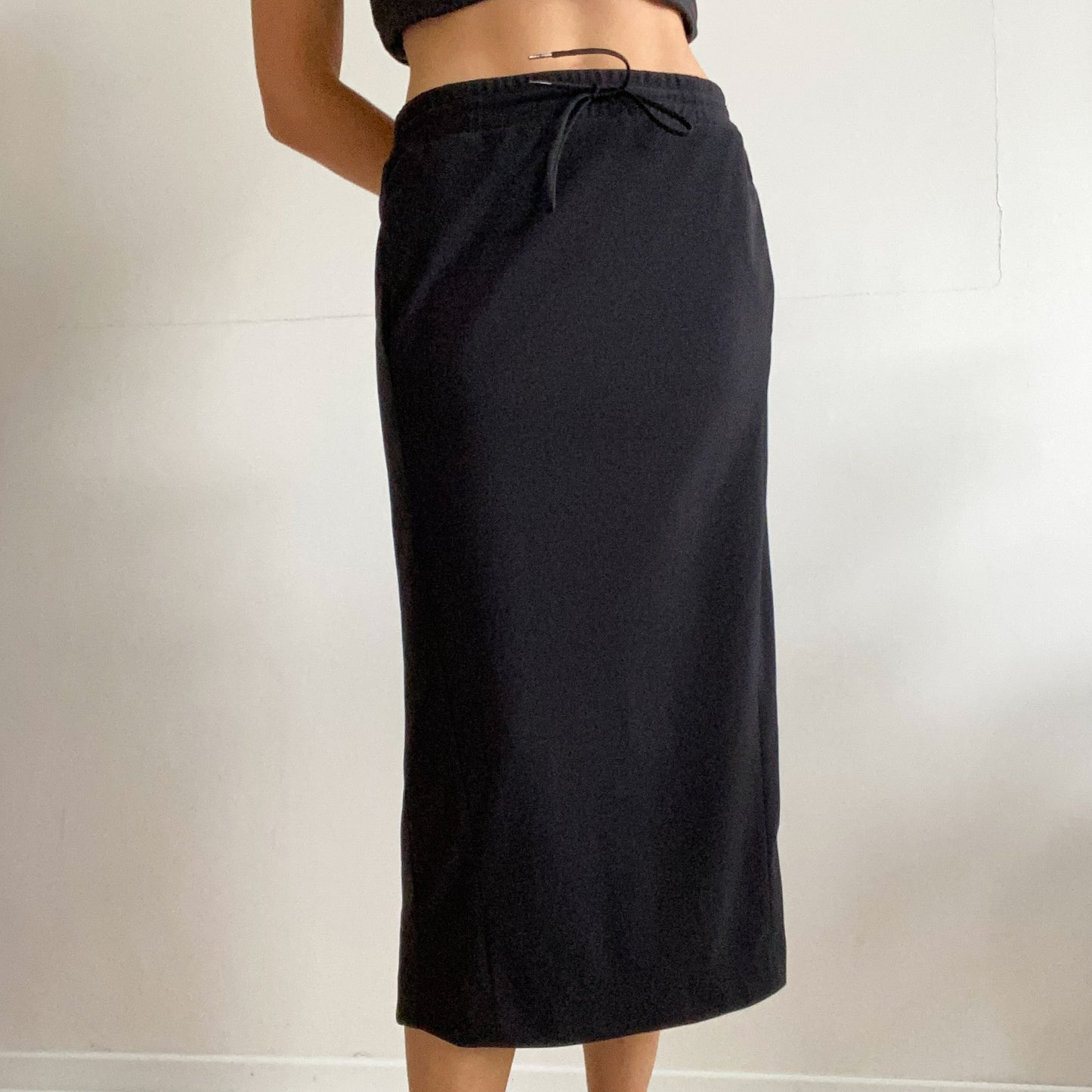 Modern back slit skirt