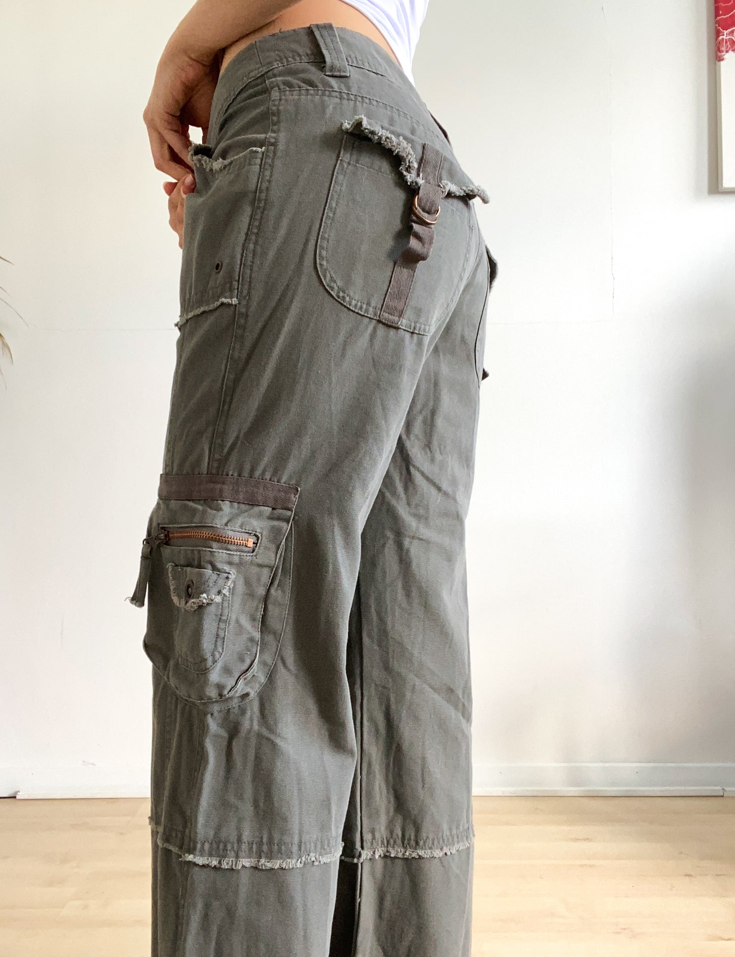 Versatile Utility Cargo Pants