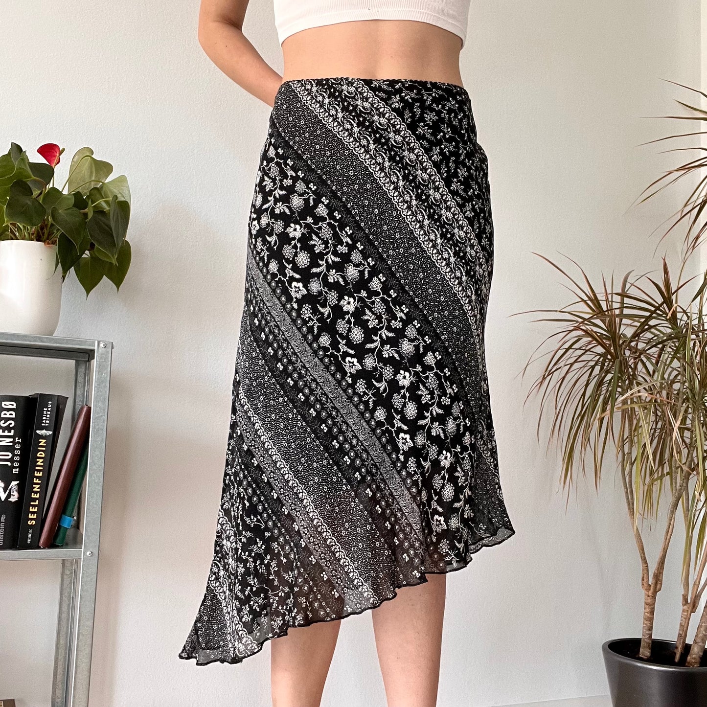 asymmetric skirt size XL