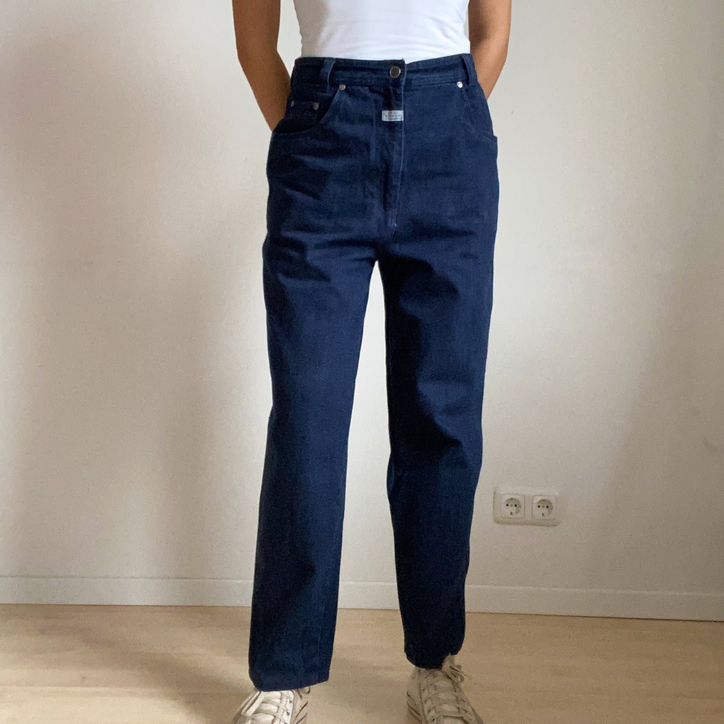 Dark blue trousers