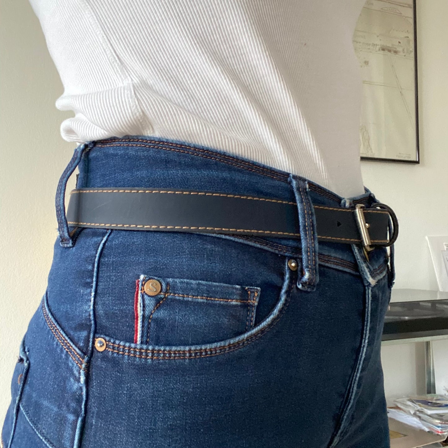 Grey blue metal buckle thin leather belt