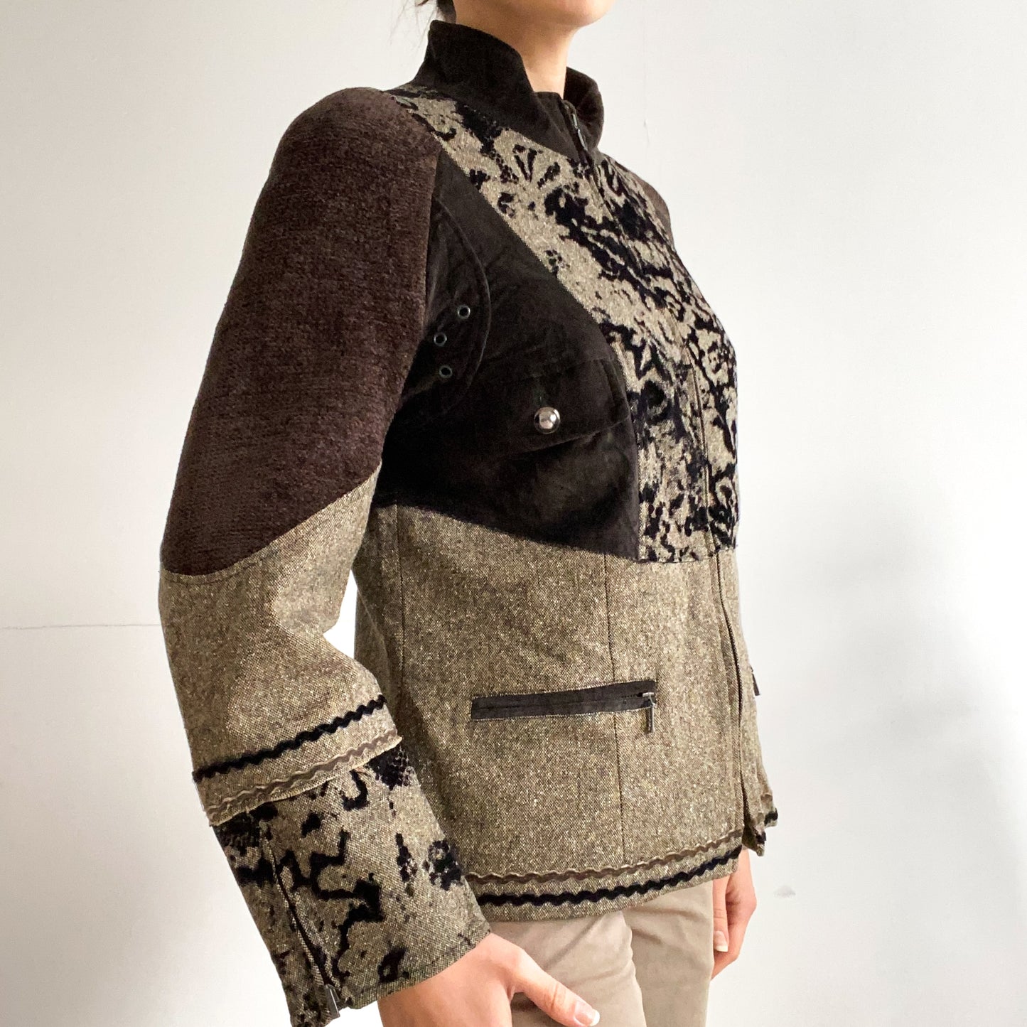 Warm short brown and patterned winter jacket
