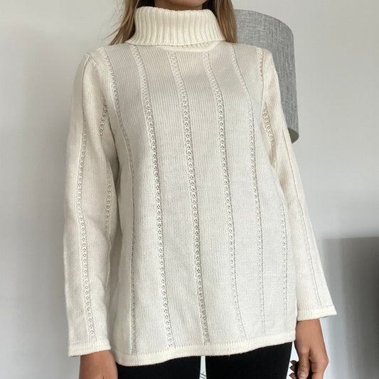 White turtleneck pullover