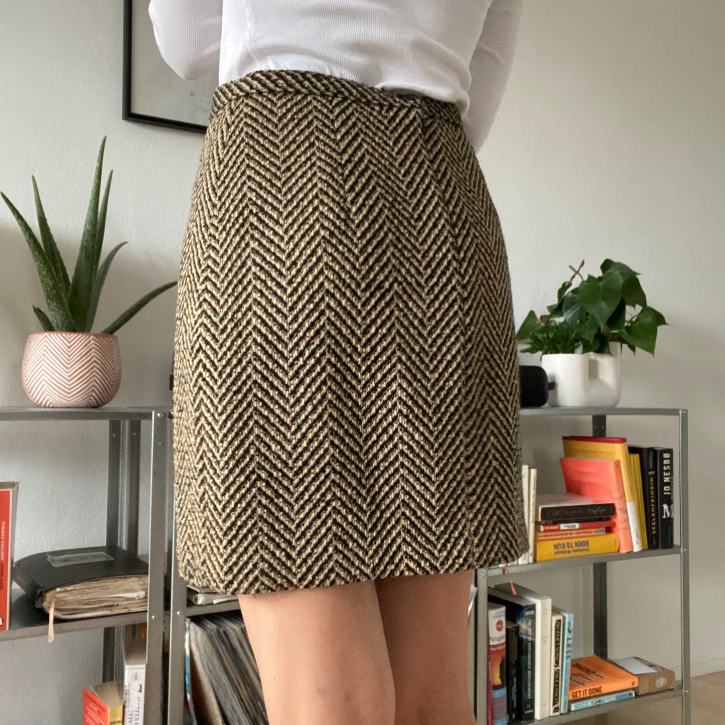 Herringbone mini skirt winter-Size M