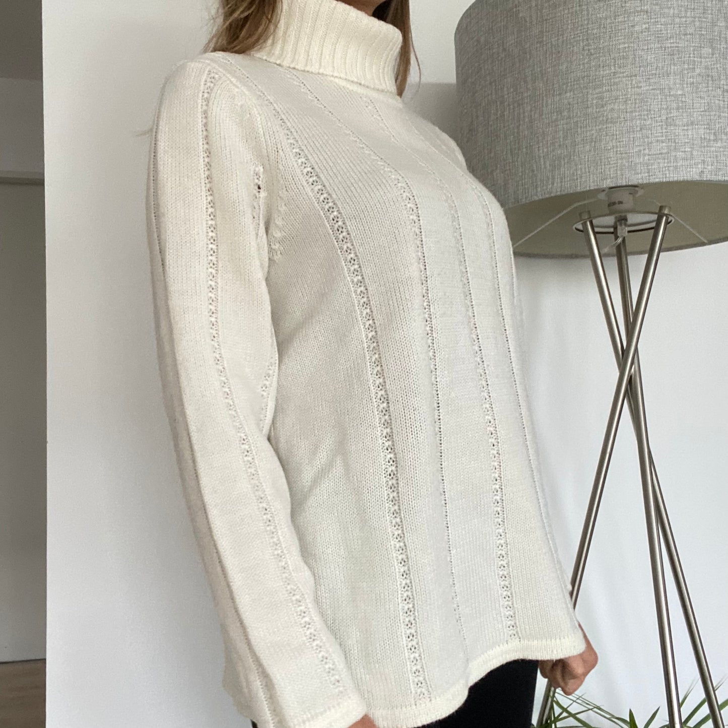 White turtleneck pullover