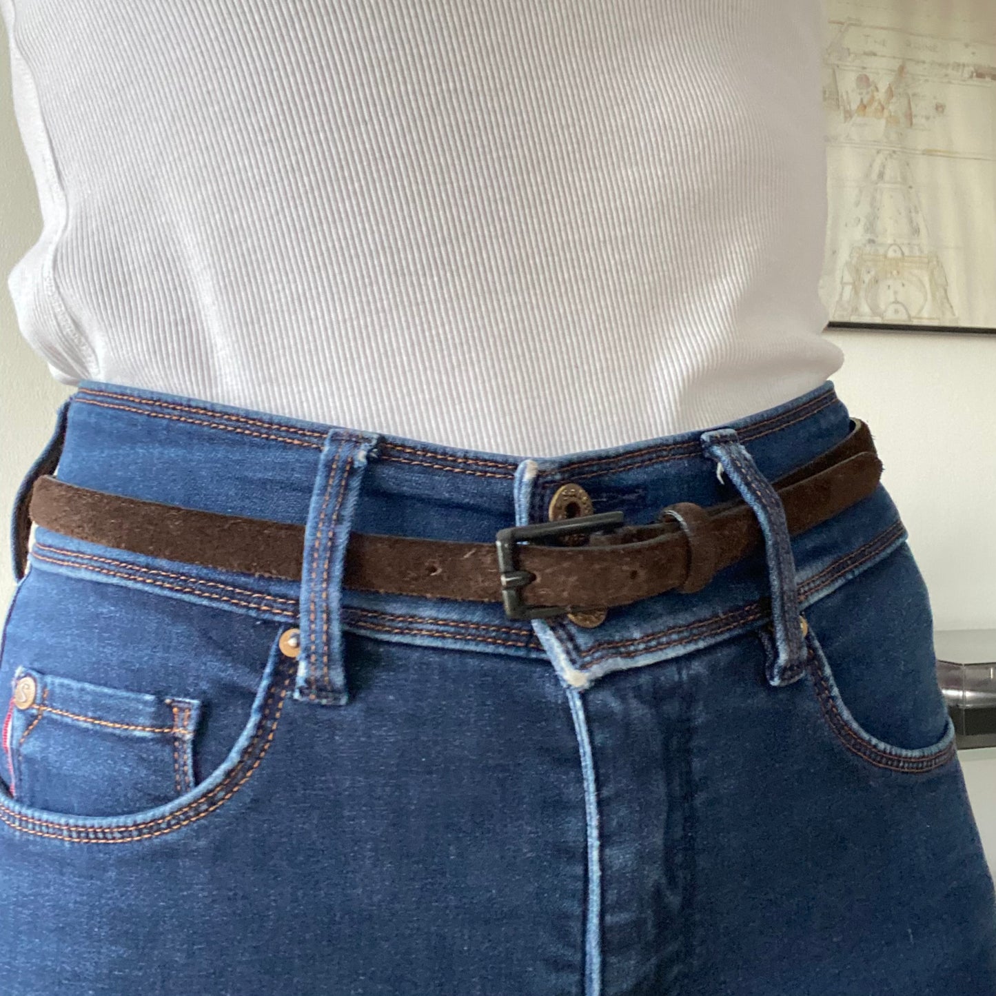 Thin suede leather brown belt 00’s made in Italy