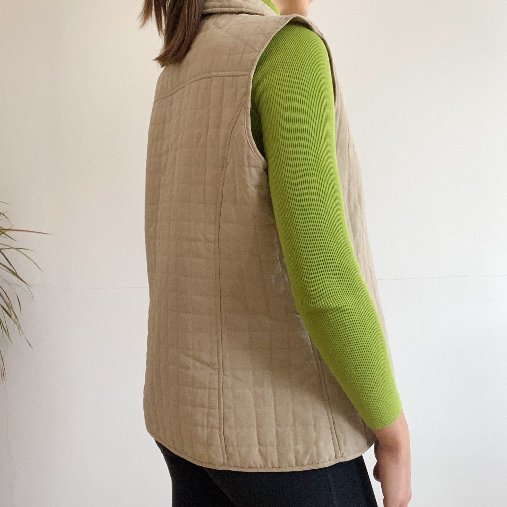 24fw bott quilted sparkle vest ベージュ　サイズL Quilted Puffer Vest curated on LTK