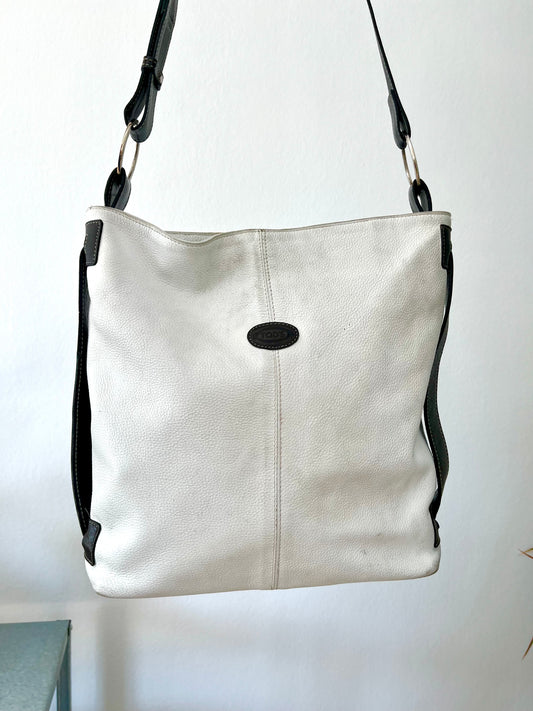 Tod's Pebbled Leather Hobo / Shoulder Bag.