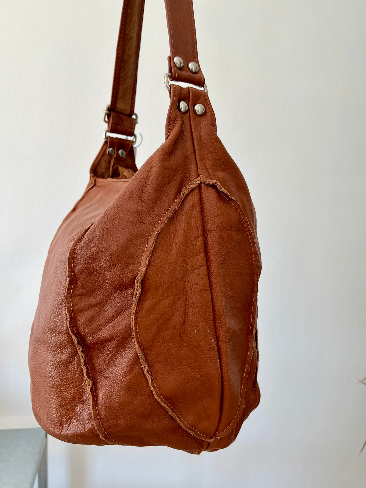 Hobo bucket brown leather bag