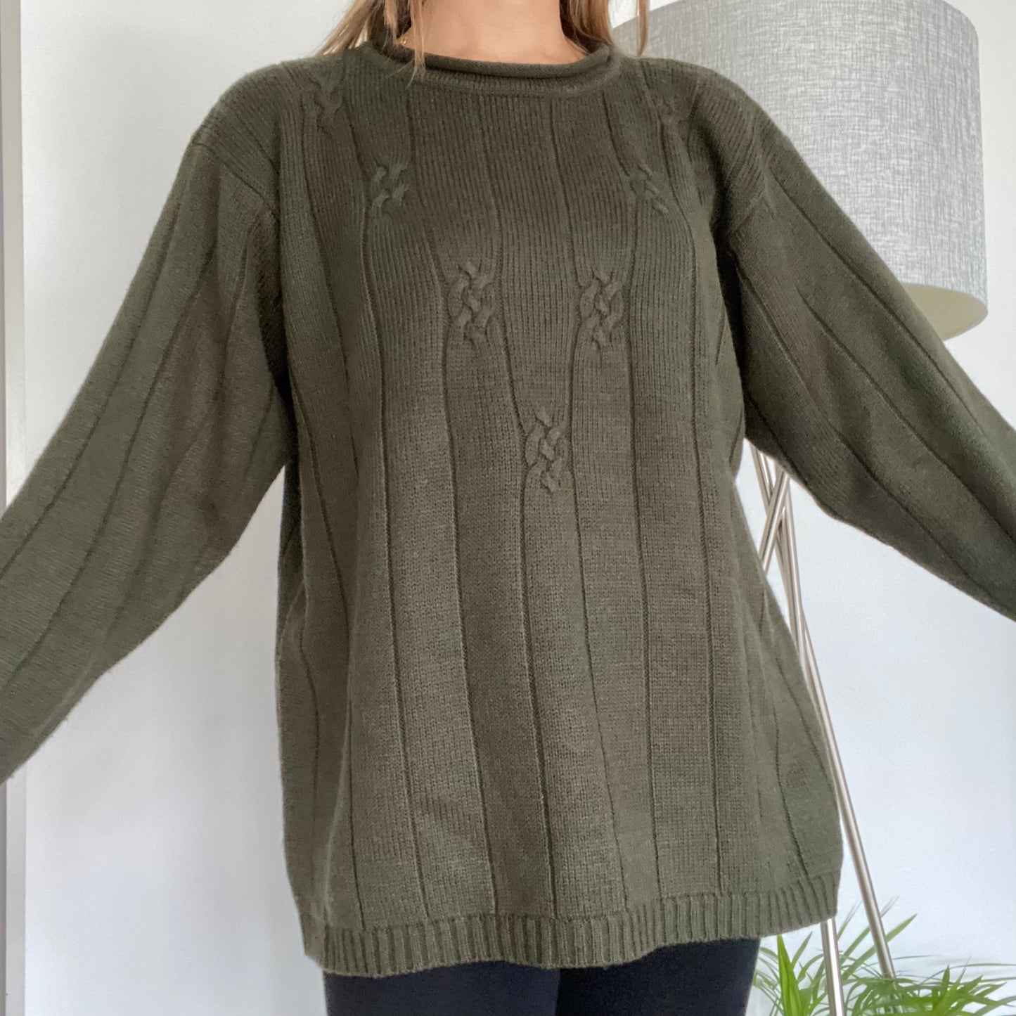 Dark green pullover