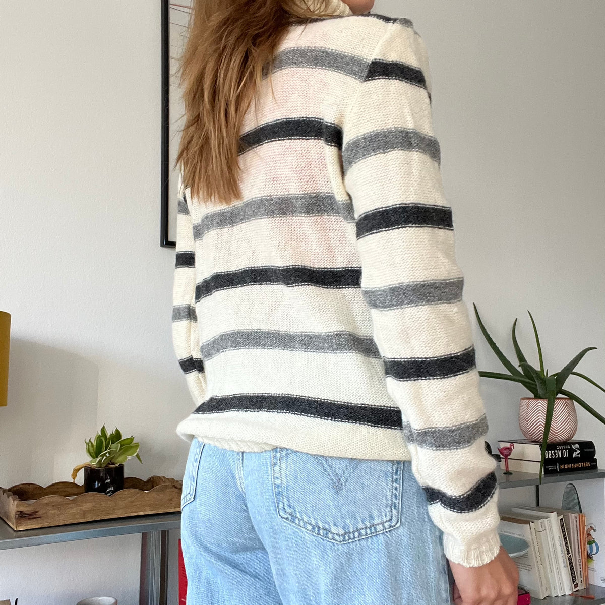 Striped turtleneck pullover-Size M