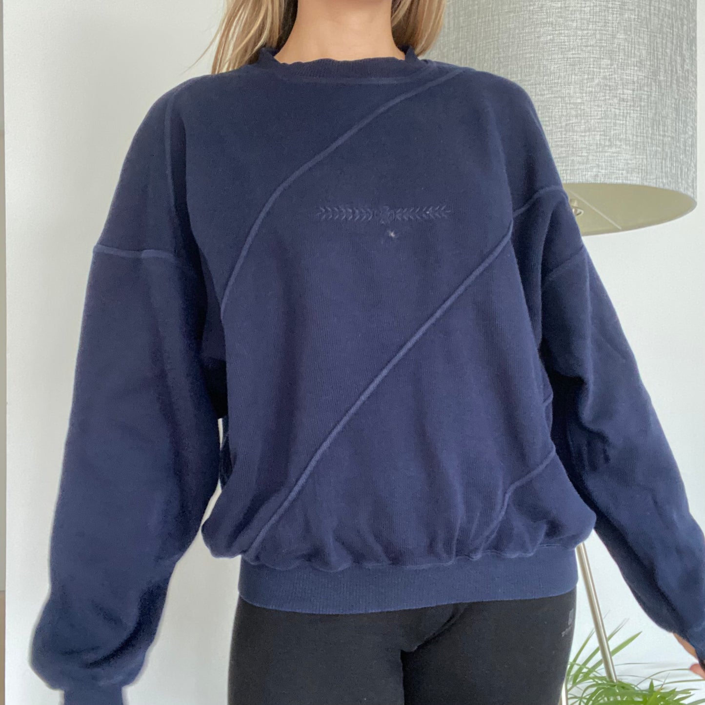 Dark blue pullover