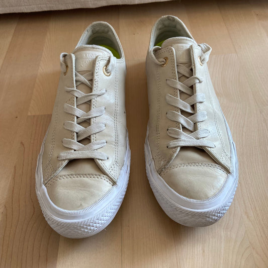 Bege glossy All stars